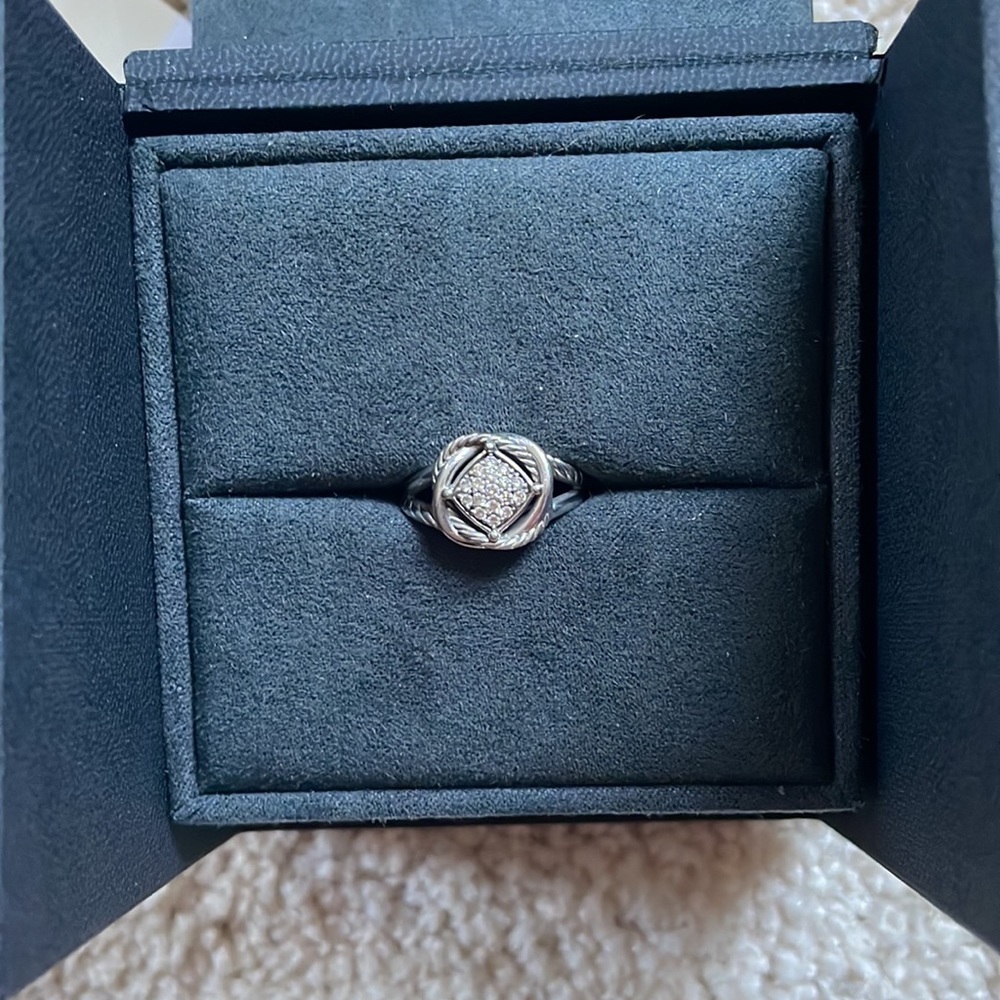 David Yurman Infinity Ring with Pavé Diamonds